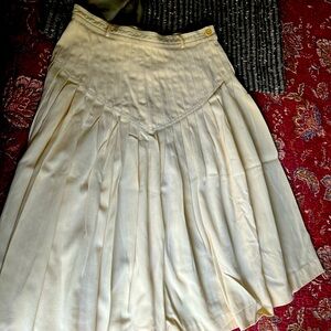 Pleaded skirt
